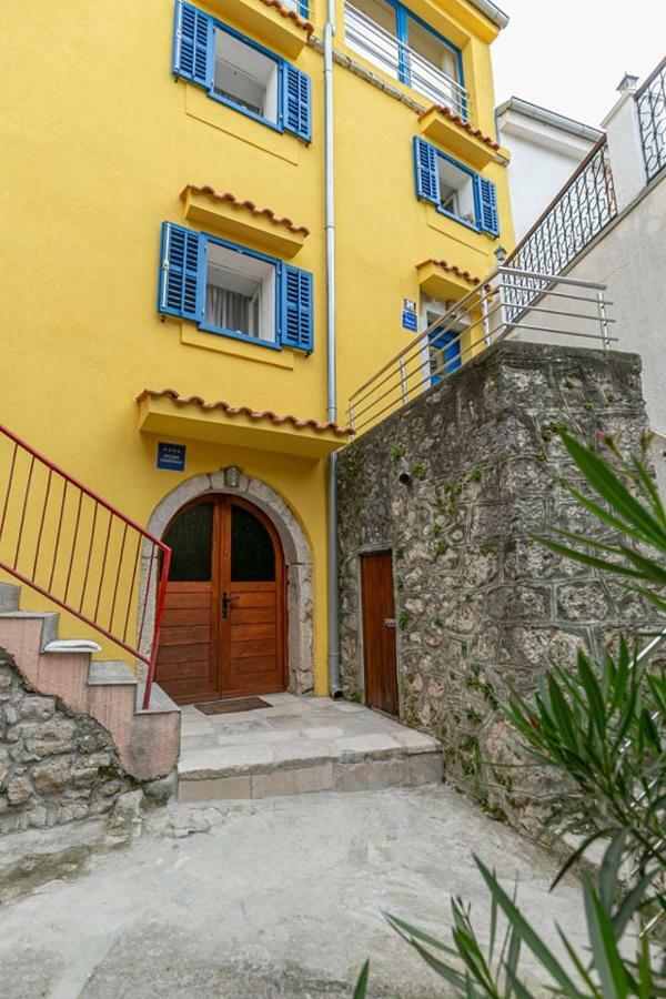 Studio Apartman Old Town Нови-Винодолски Экстерьер фото